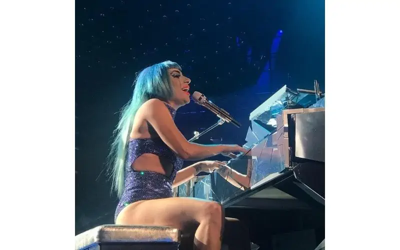Lady-Gaga-in-Concert