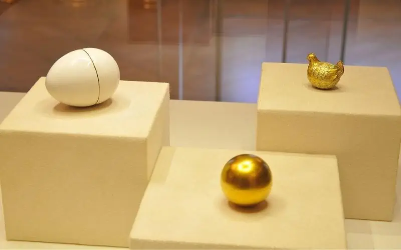The-Hen-Faberge-Egg