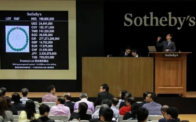 The-Hutton-Mdivani-necklace-sold-$27.4-million-at-Sotheby’s