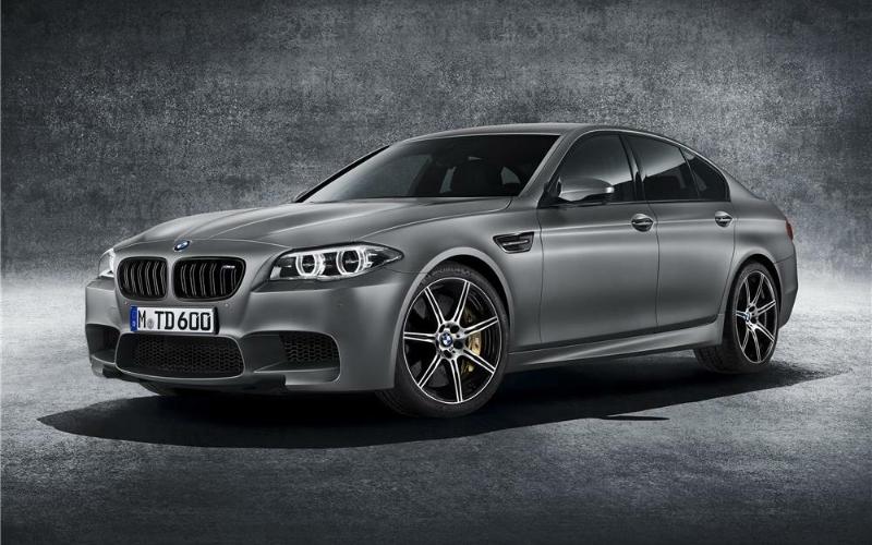 2014-BMW-M5-30-Years-Of-M5-Limited-Edition