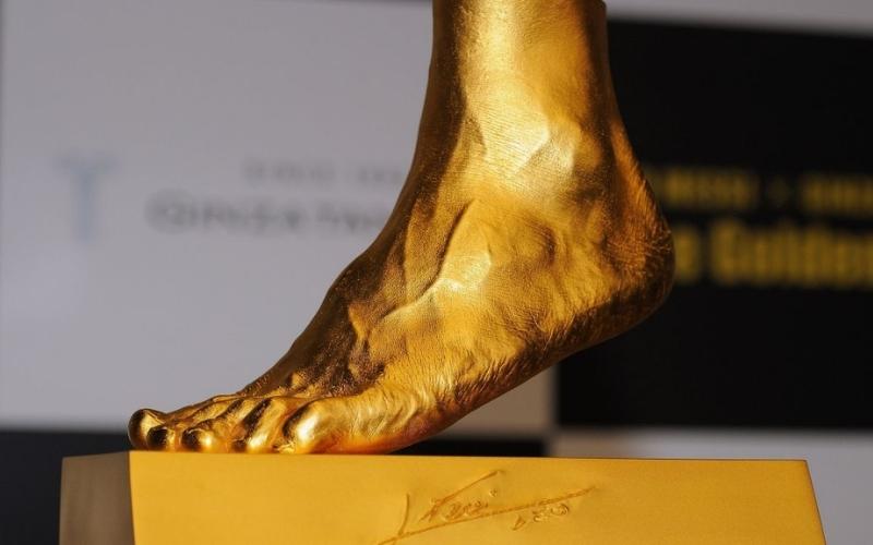 Messi's-Left-Foot-Statue