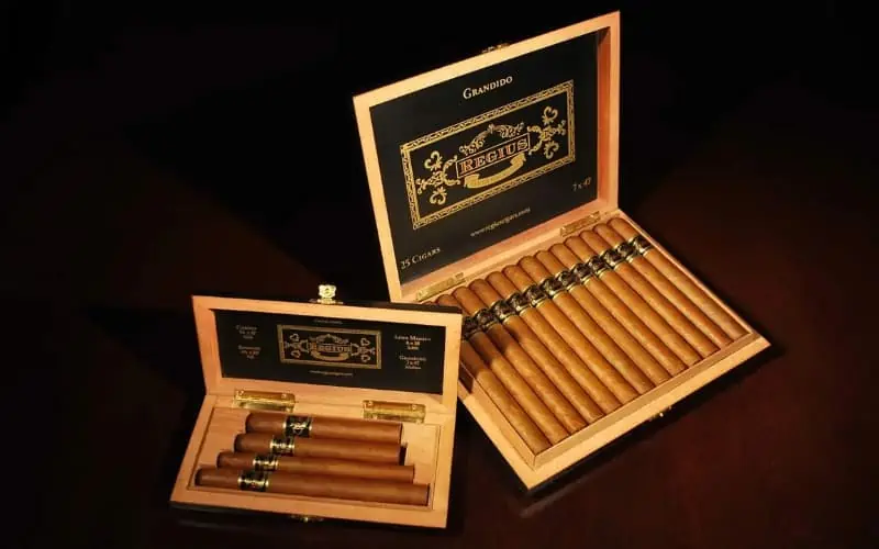 Double-Corona-by-Regius-Cigars-Ltd